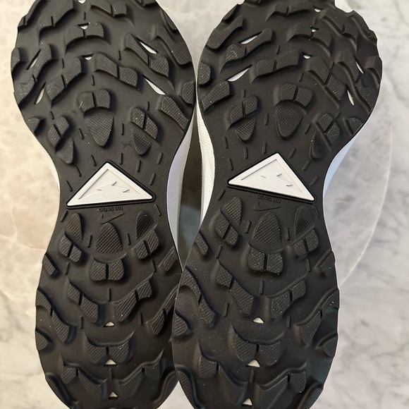 NWOT Nike Pegasus Trail 3 Mesh Ripstop Sneakers Size: 9 - Picture 13 of 13